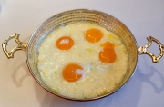 Sahanda Peynirli Yumurta