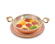 Sahanda Sucuklu Yumurta